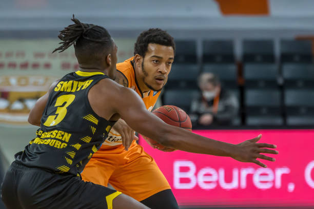 克里斯蒂亚 克里斯蒂亚