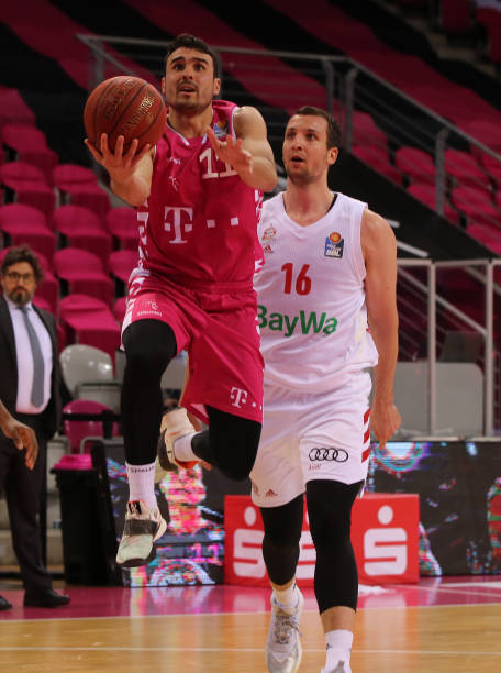 乎等同于被 乎等同于被